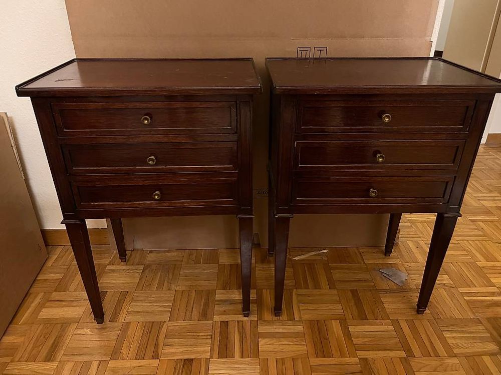 Une Paire De Chevets Style Louis XV à Tambour