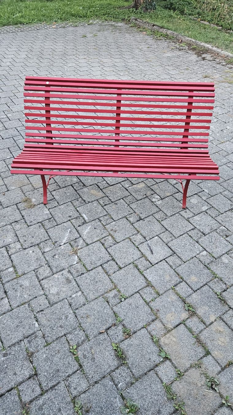 Panchine: Gartenbank Metall Rot – Usato da Rickenbach b. Wil venduto da nic_8ljr