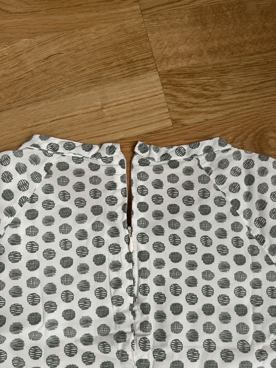 Camicette: Blusa in cotone Caliban, taglia IT40 – Usato da Basel venduto da mel_5fzy 5