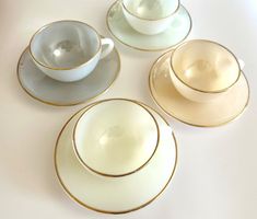 Vintage 4er Mokka-/Espressoset aus Opalglas Arcopal France