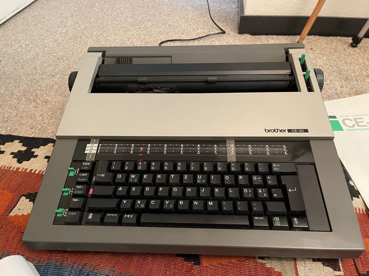 Brother Macchine da scrivere: Schreibmaschine Brother – Usato da Arlesheim venduto da ren_5d2b