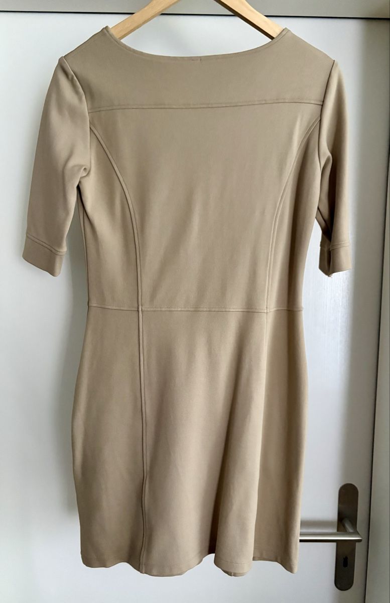 Vestiti: Beige Dress with Pockets like new – Usato da Zürich venduto da ron_t88f 1