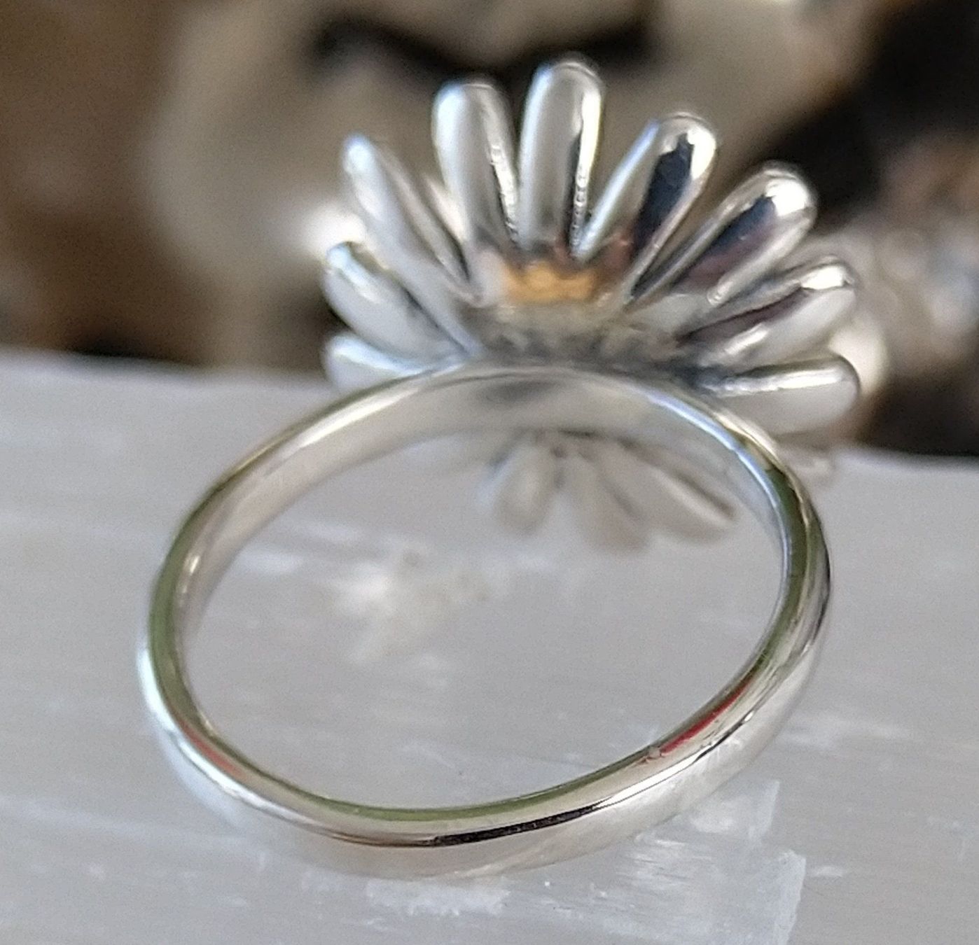 Anelli: RING MIT MARGERITE BLÜTE IN 925 SILBER – Usato da Romanshorn venduto da BoutiqueA 5