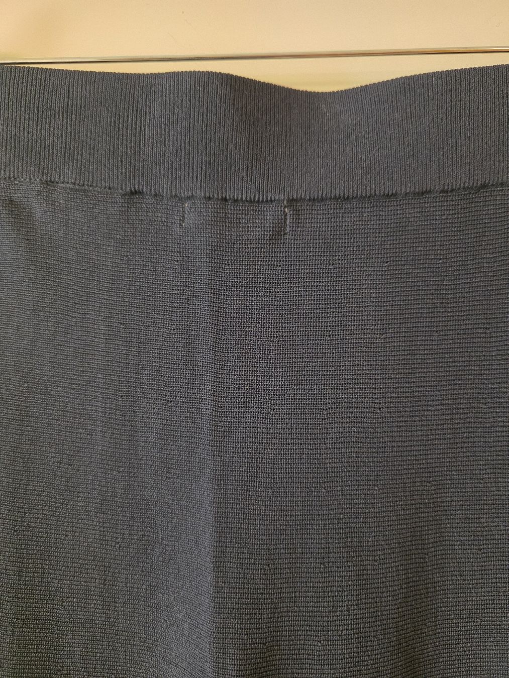 H&M Jupes: Jupe H&M taille M  – D'occasion à Perly par dayna_46 2
