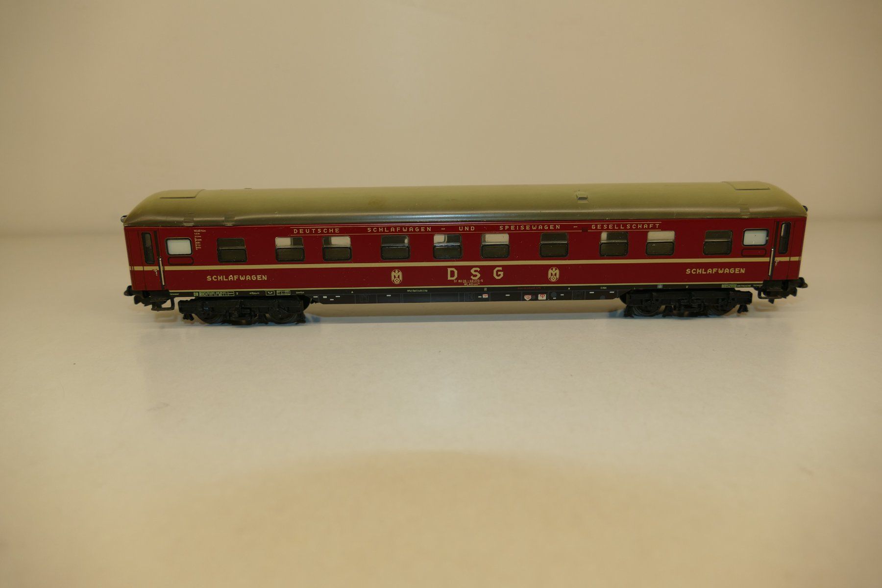 Märklin Modellini di ferrovie: Märklin H0: DSG Schlafwagen – Nuovo (secondo la descrizione) da Niederhasli venduto da rail-duerst