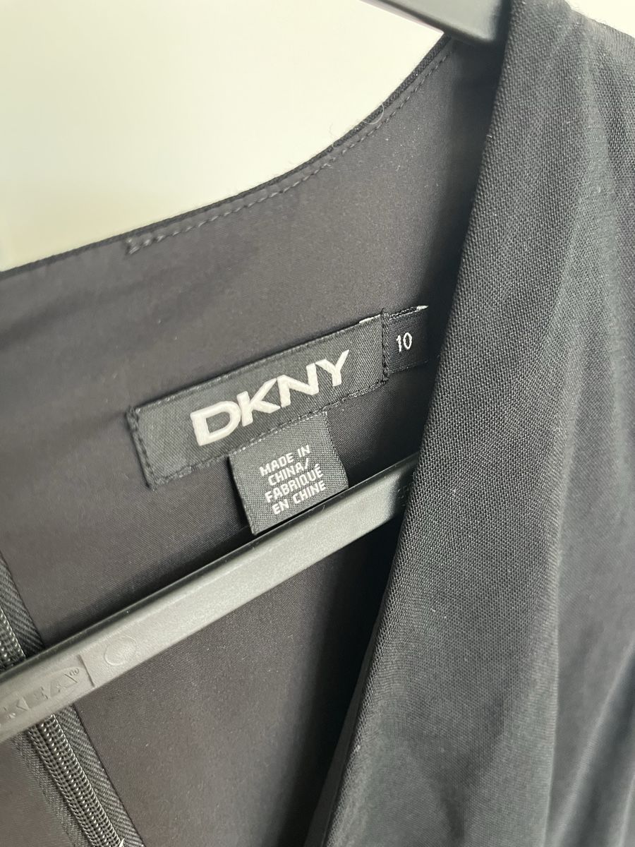 DKNY Vestiti: DKNY Ärmelloses schwarzes Wollkleid – Usato da Zürich venduto da olg_m6st 1