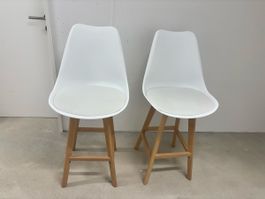 Barstuhl Weiss & Holz / Bar stools White & Wood