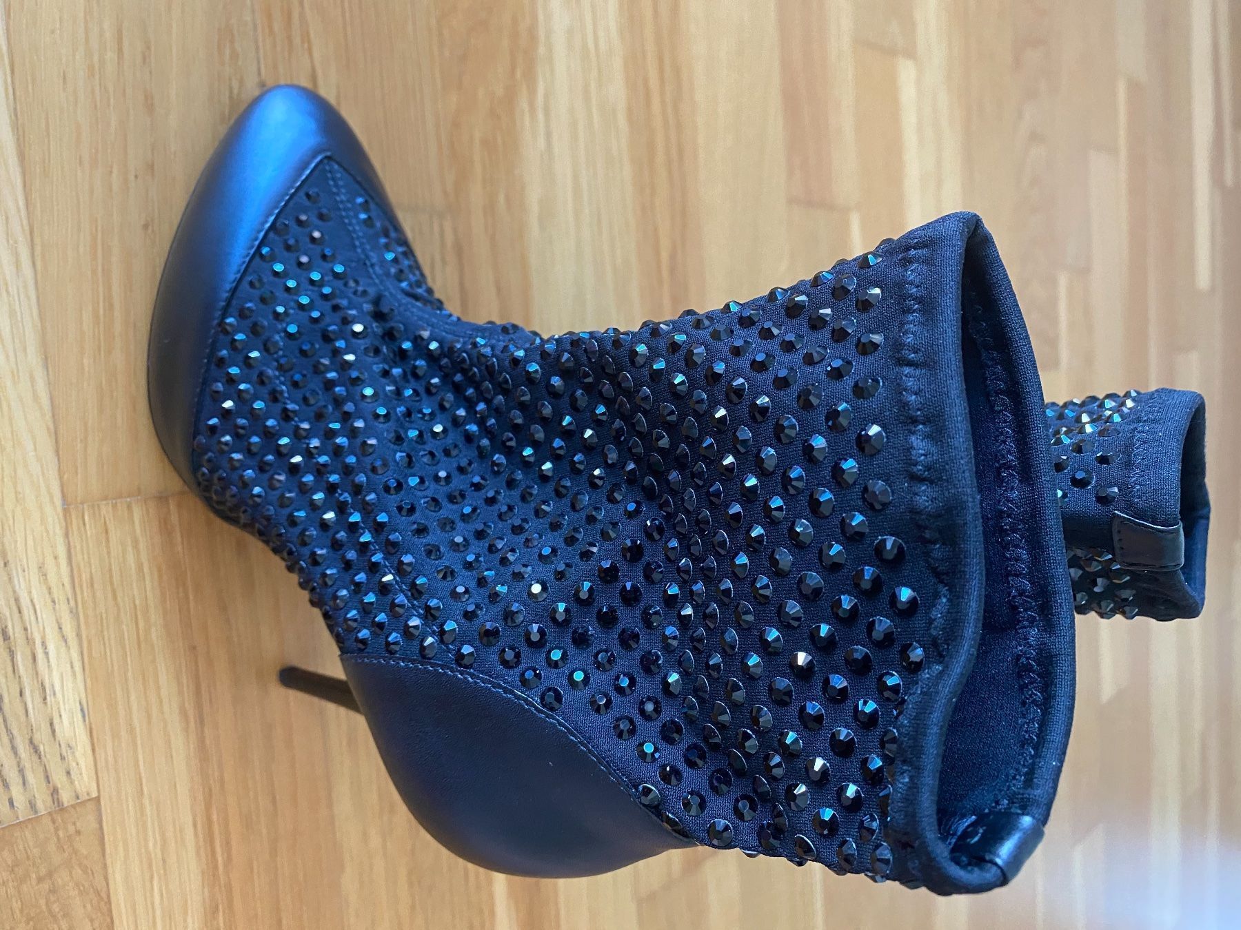 Damenschuhe: Neuwertige Giuseppe Zanotti Stiefel – Neu (gemäss Beschreibung) aus Schmiedrued von visagistinalisha 6