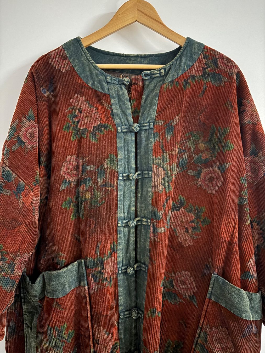 Cappotti: Un manteau fleuri taille libre – Nuovo (secondo la descrizione) da Monts-de-Corsier venduto da mon_rp2m