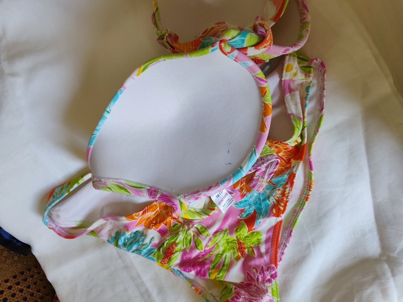 Maillots de bain & Bikinis: Bikini bunt floral gemustert Grösse M – D'occasion à Zürich par sahleb 2