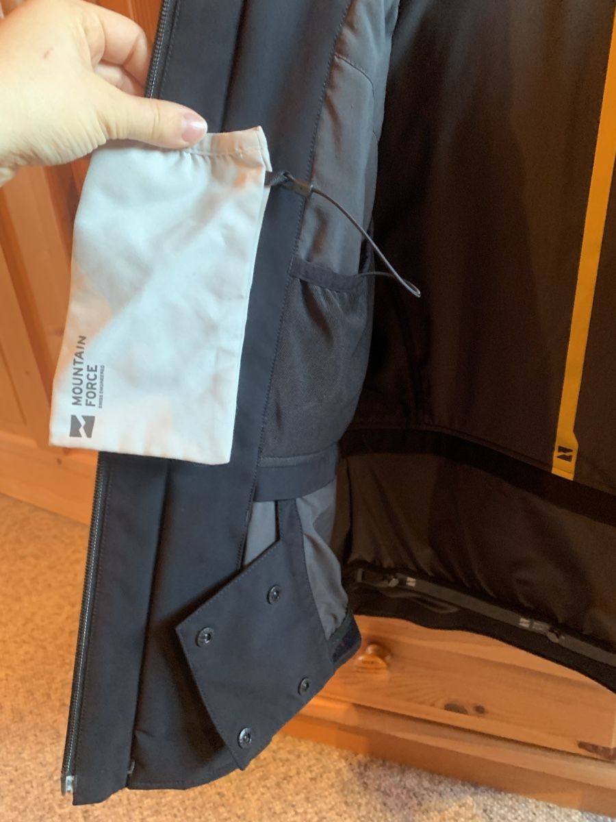 Mountain Force Completi & Tailleur: Skianzug Mountain Force – Usato da Baden venduto da Esmipesmi 4