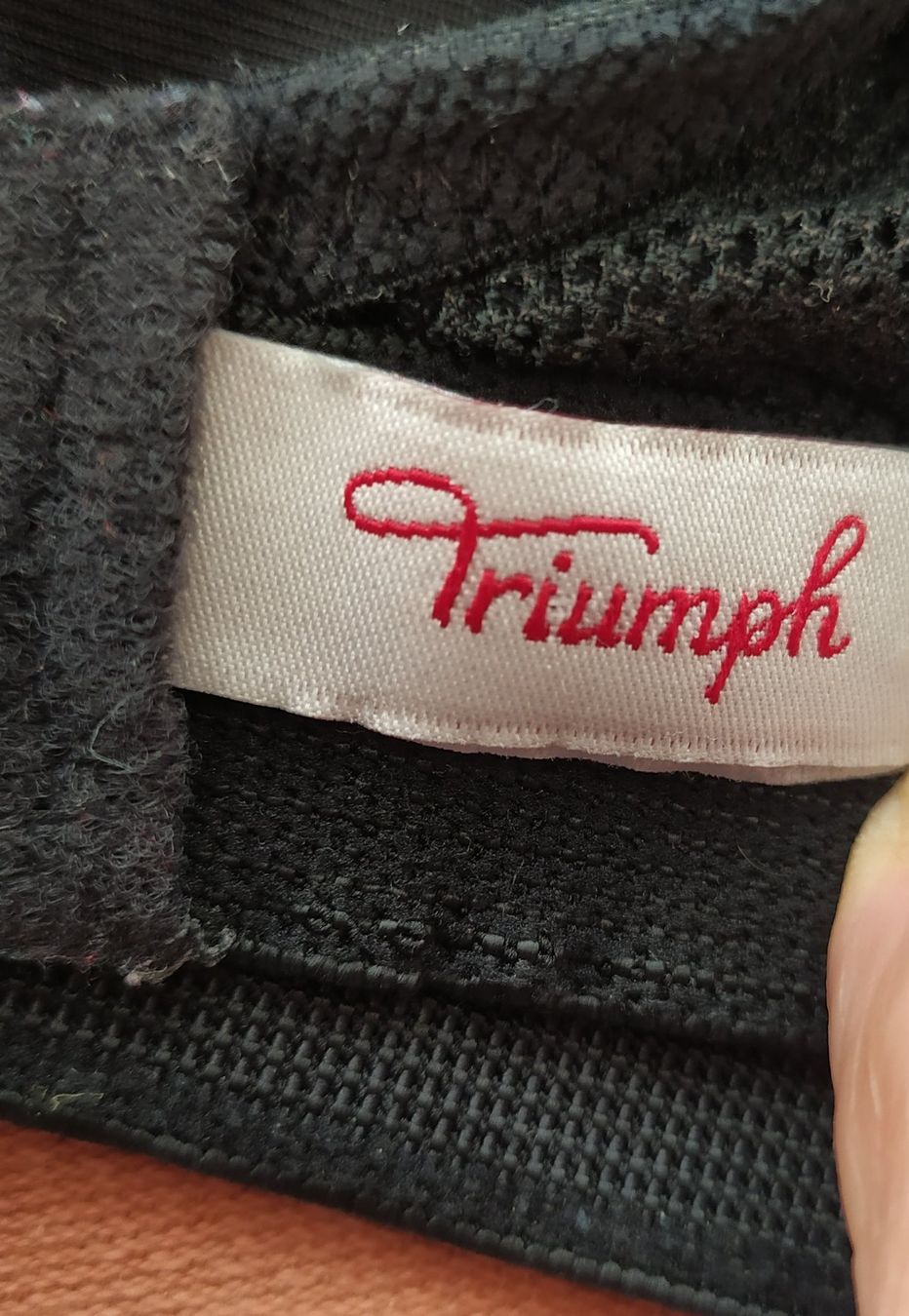 Altra biancheria intima: BH Triomphe TRIACTION – Usato da Chezard St-Martin venduto da Loucail 5