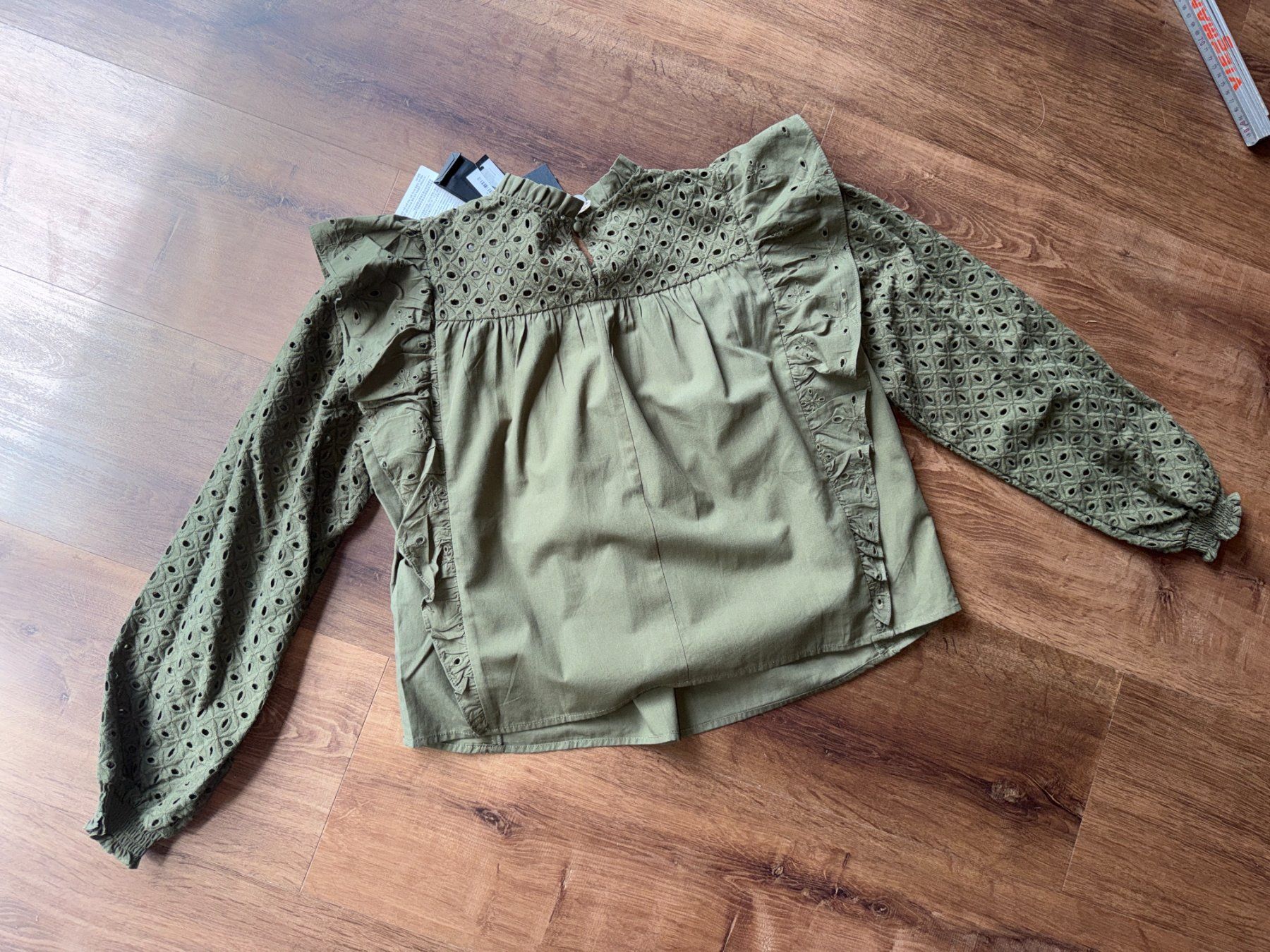 Maje Top: EUR 235 Maje blouse - 1 – Nuovo e nell'imballaggio originale da St-Sulpice VD venduto da juhdu 3