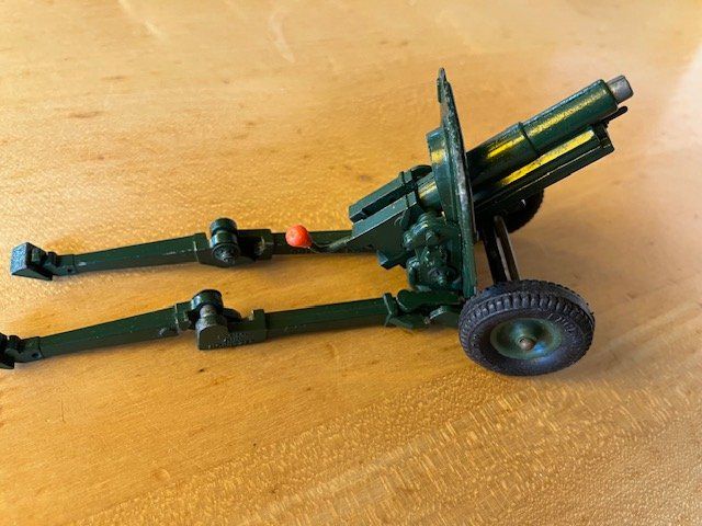 Modellini d'auto: 4 alte Modellautos resp. 3 plus eine "Spielzeugkanone" – Usato da Gränichen venduto da Tommy61 3