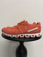 On Sneaker Cloud 5 Gr. 37.5 Damen coral orange