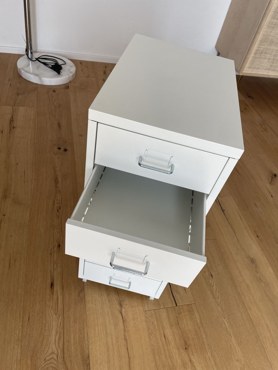 Ikea Banconi: Rollcontainer weiss 6 Schubladen guter Zustand – Usato da Birrhard venduto da Pherr 4