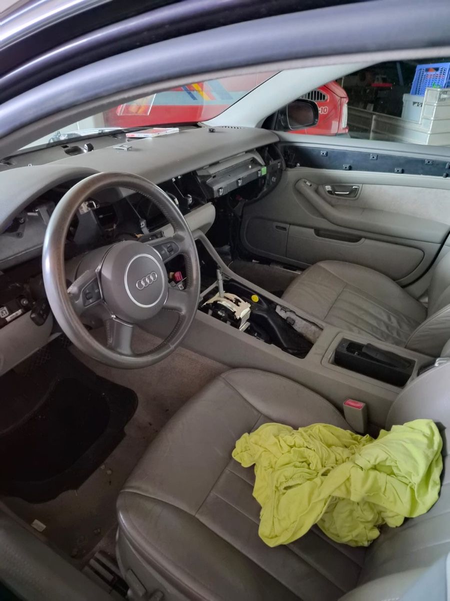 Audi Autos: Audi a8 ohne Motor – Defekt aus Frauenfeld von lodola1961 6