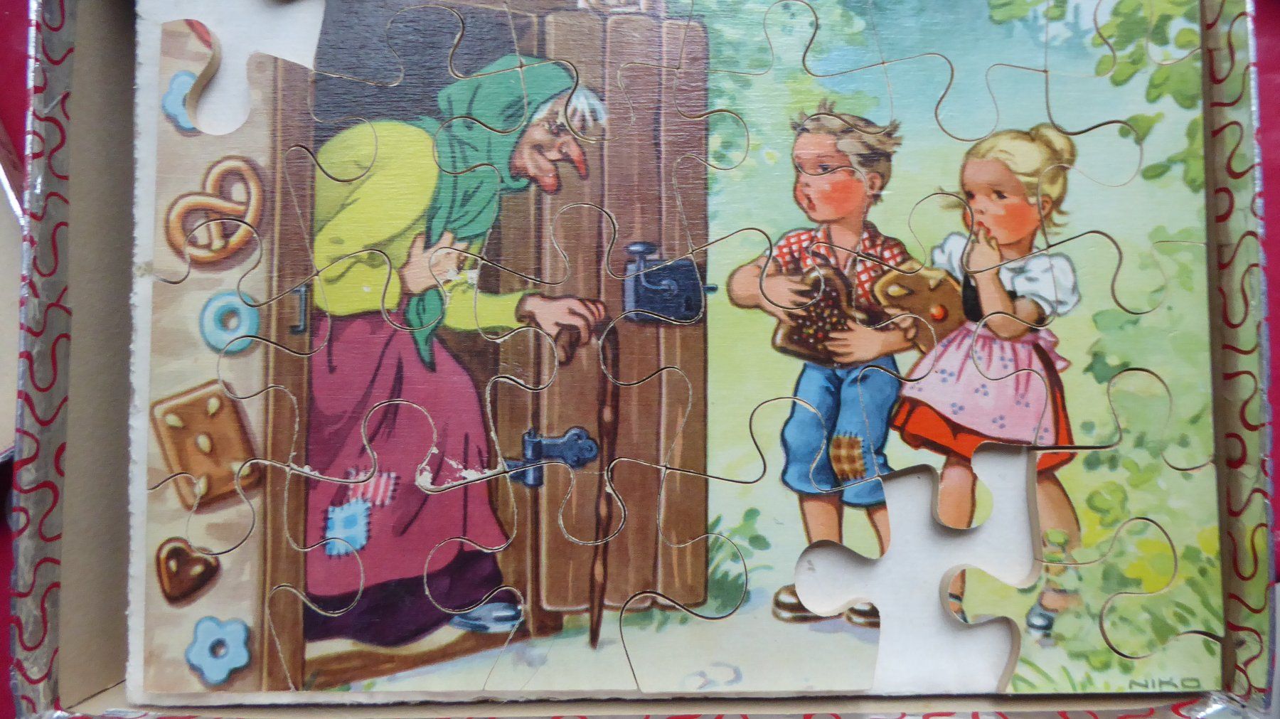 Penelope Puzzles: 4 Antike Holz Puzzle Sammlung Penelope  Grimms Märchen – Gebraucht aus Sargans von Benziner 1