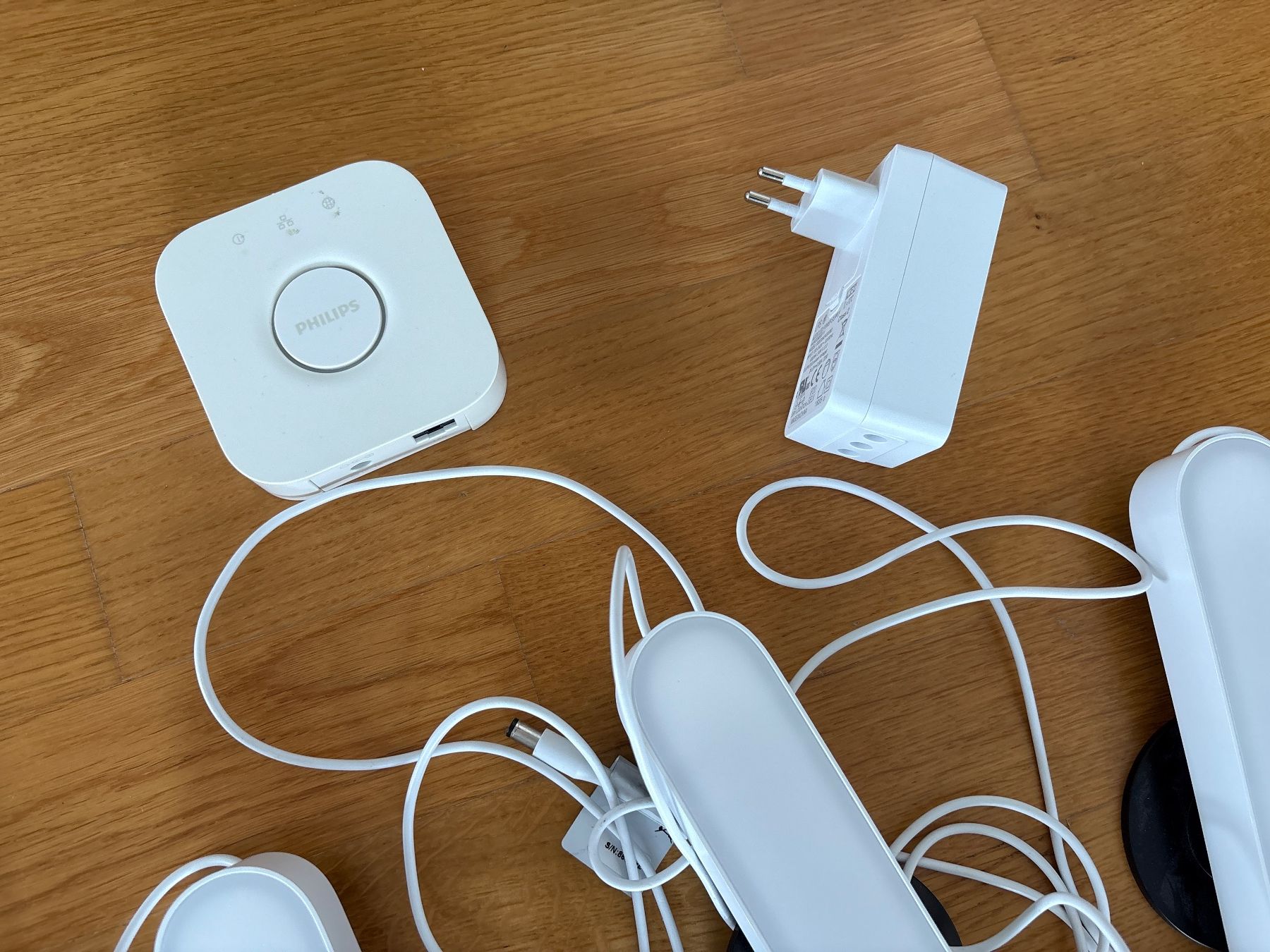 Philips Lampen: Philips Hue Play mit Dimmschalter und Bridge – Gebraucht aus Sisseln AG von Biolino 1