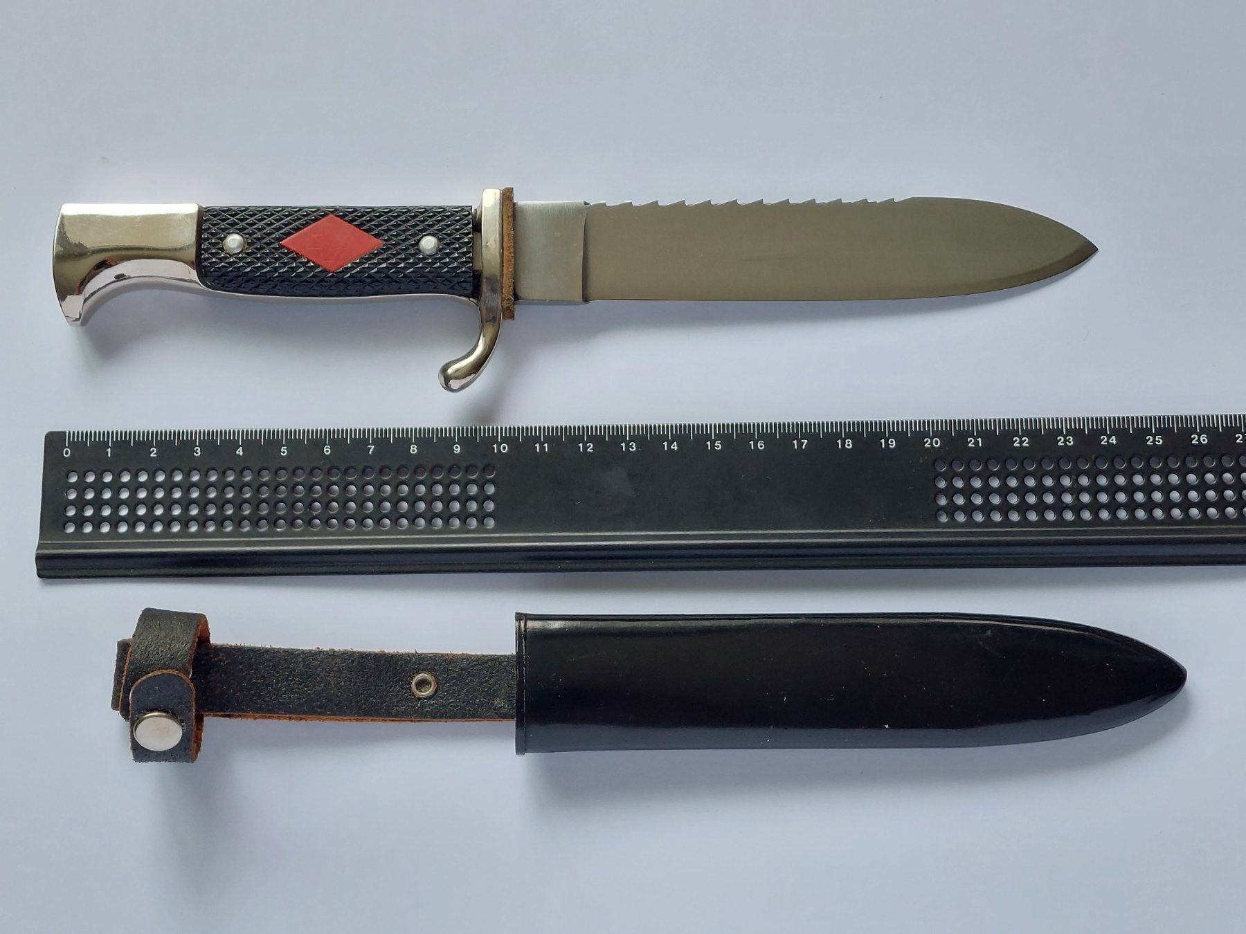 Solingen Accessoires: Fahrtenmesser Solingen mit Sägezahnung – D'occasion à Liebefeld par Helveticus6 8