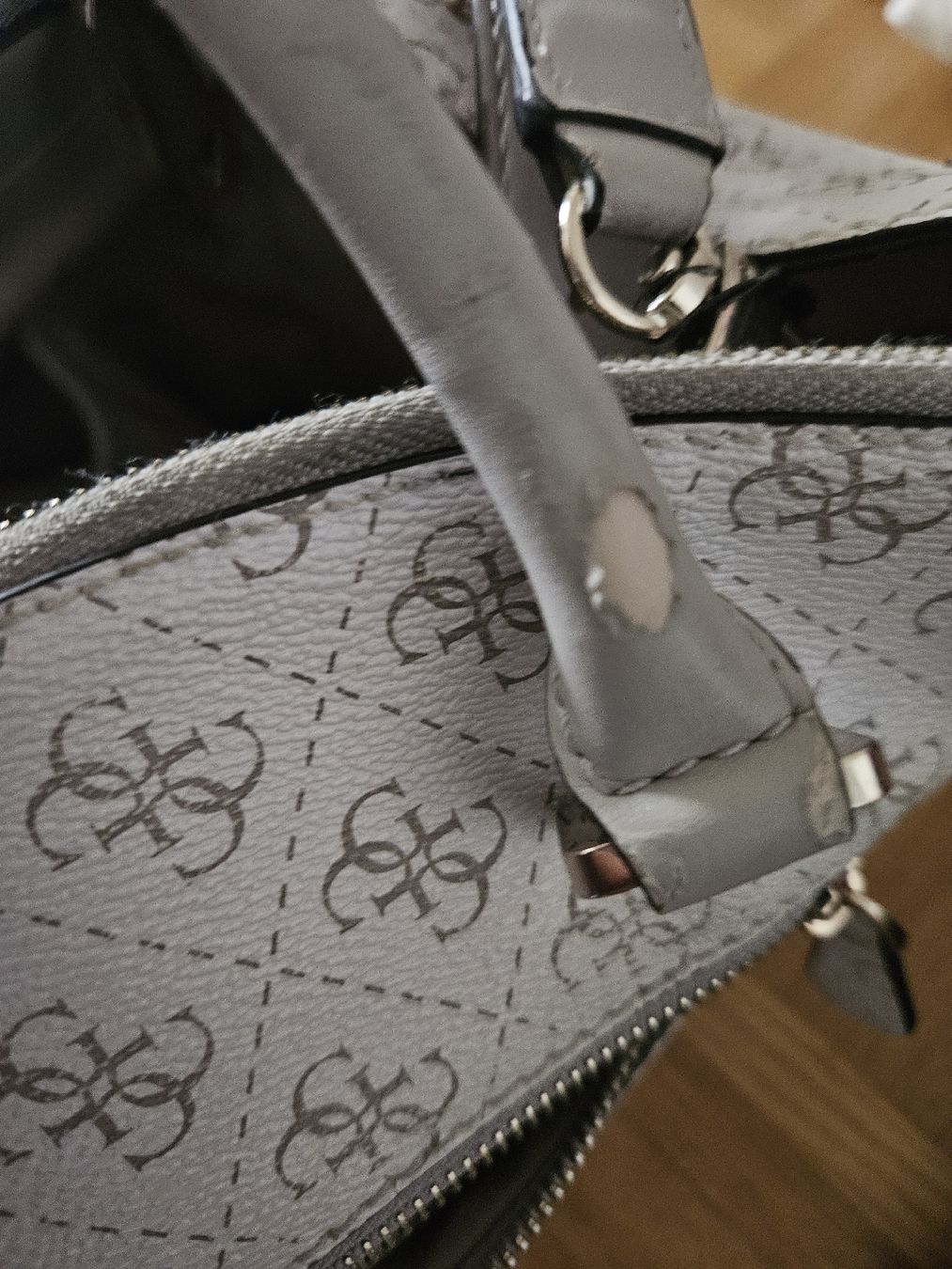 Guess Borse da donna: Elegante Guess Handtasche – Usato da Basel venduto da fragolina08 4