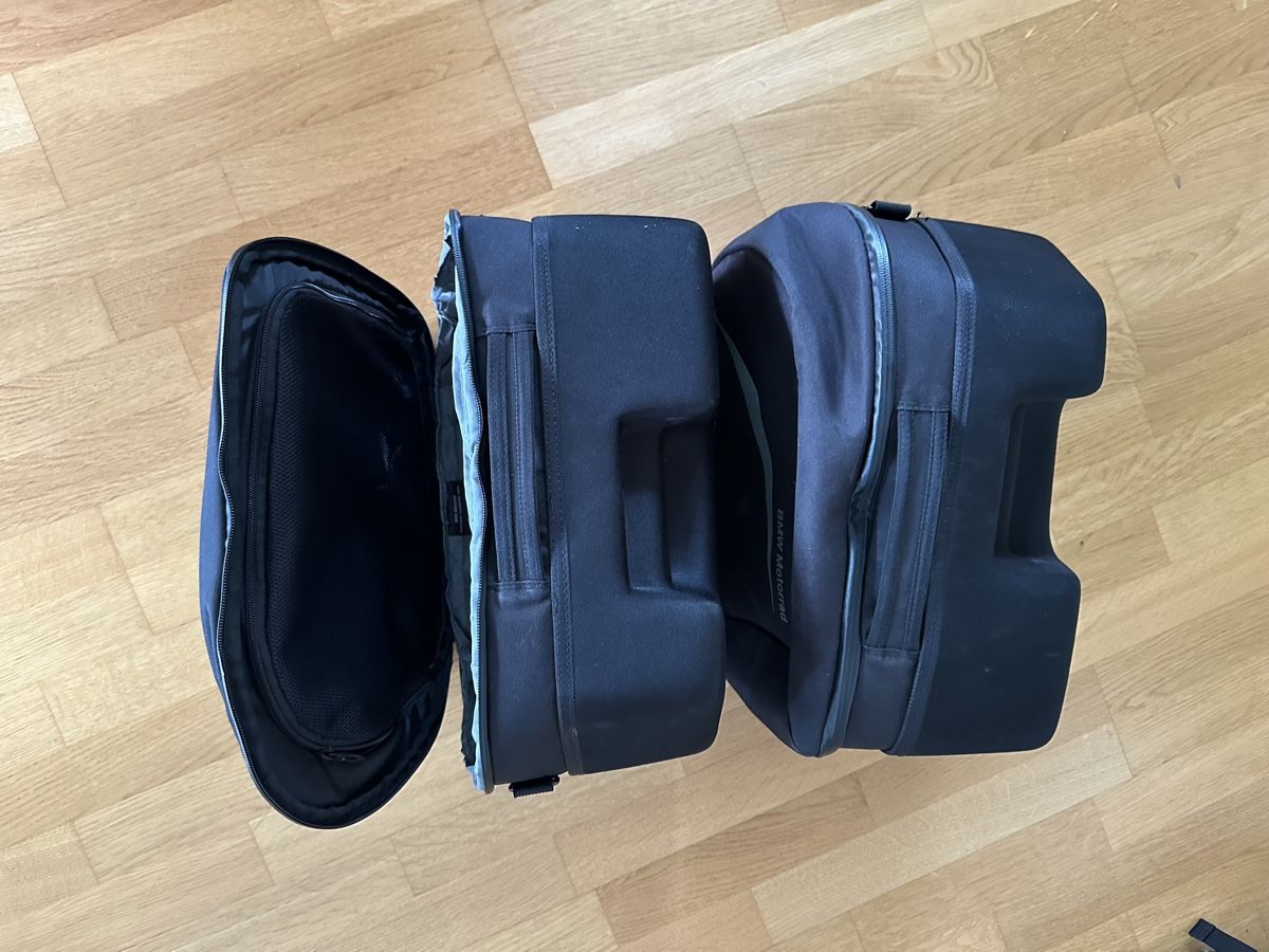 BMW Valigie: Innenkoffer BMW Seitenkoffer – Usato da Teufen AR venduto da Elvis95 2