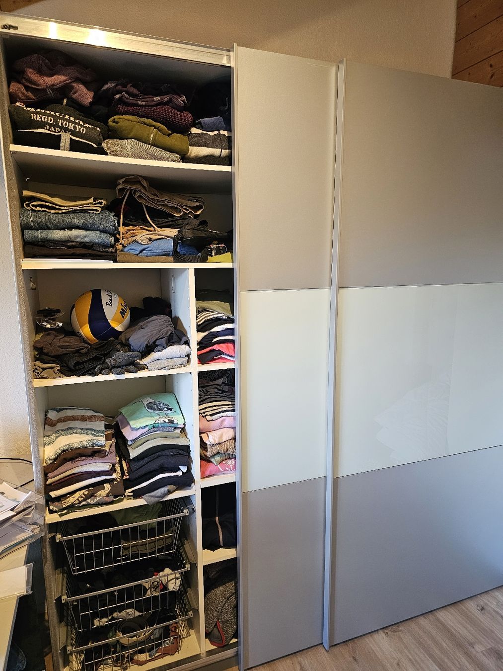 Pfister Armadi: Kleiderschrank Möbel Pfister – Usato da Uttigen venduto da lonicera01 2