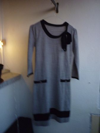 Eleganter Long Pulli Grau - Schwarz Gr.36