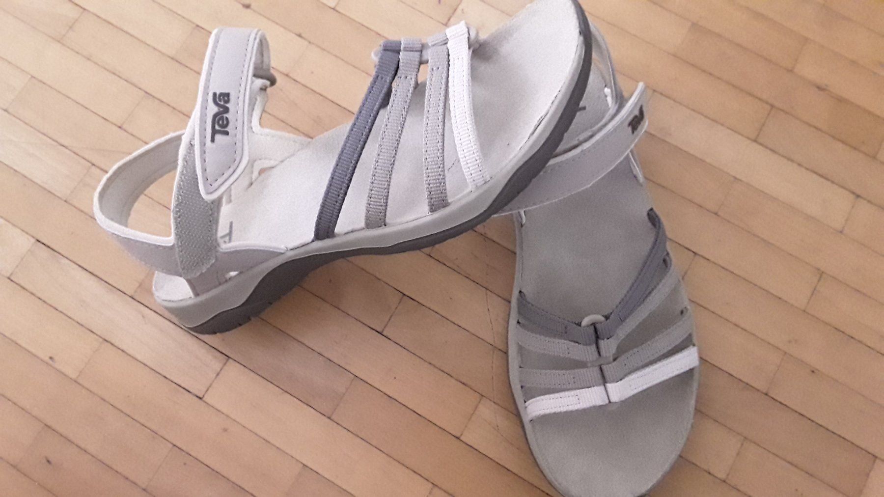 Scarpe da donna: Neu teva sandalen gr 36 oder 37 – Nuovo e nell'imballaggio originale da Dagmersellen venduto da L.Ga. 1