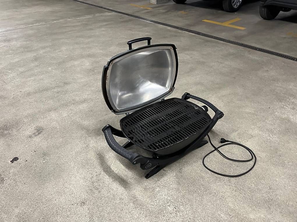 Grills: Weber Elektro grill – Gebraucht aus Bremgarten b. Bern von Rebollo1