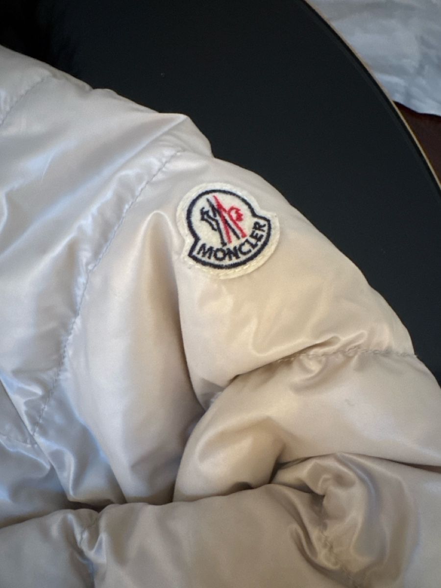 Moncler Giacche: Moncler Daunenjacke – Usato da Zollikon venduto da lar_p5gl 5