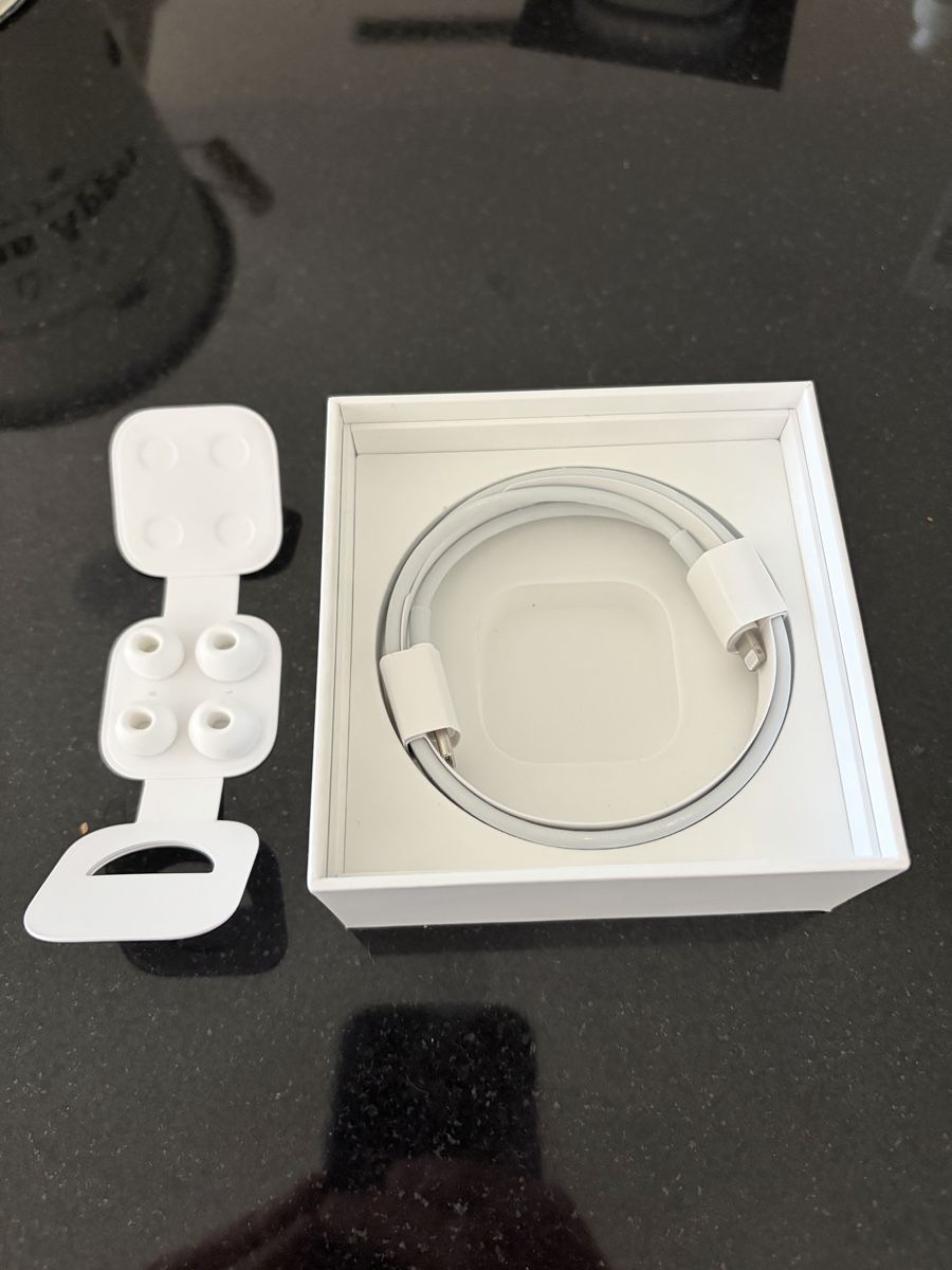 Apple Cuffie: Apple Airpods Pro, 1. Generation – Usato da Thun venduto da SimuH 1