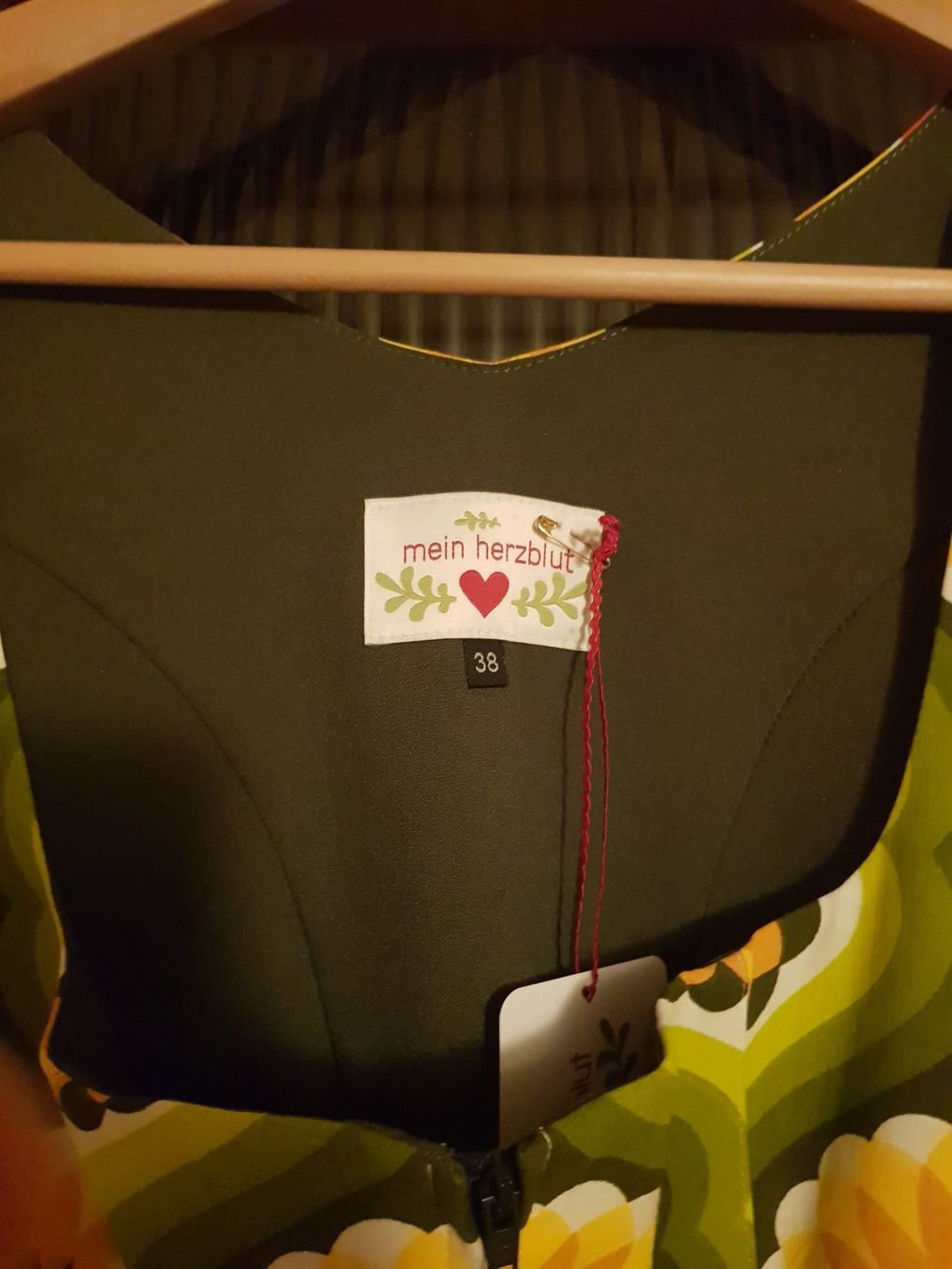 Vestiti: Mein Herzblut Dirndl – Nuovo (secondo la descrizione) da Rigi-Kaltbad venduto da Marion_Fercher 1