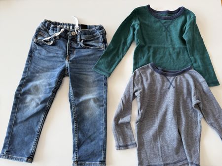 H&M Kleiderset Jeans und Langarmshirts Grösse 98