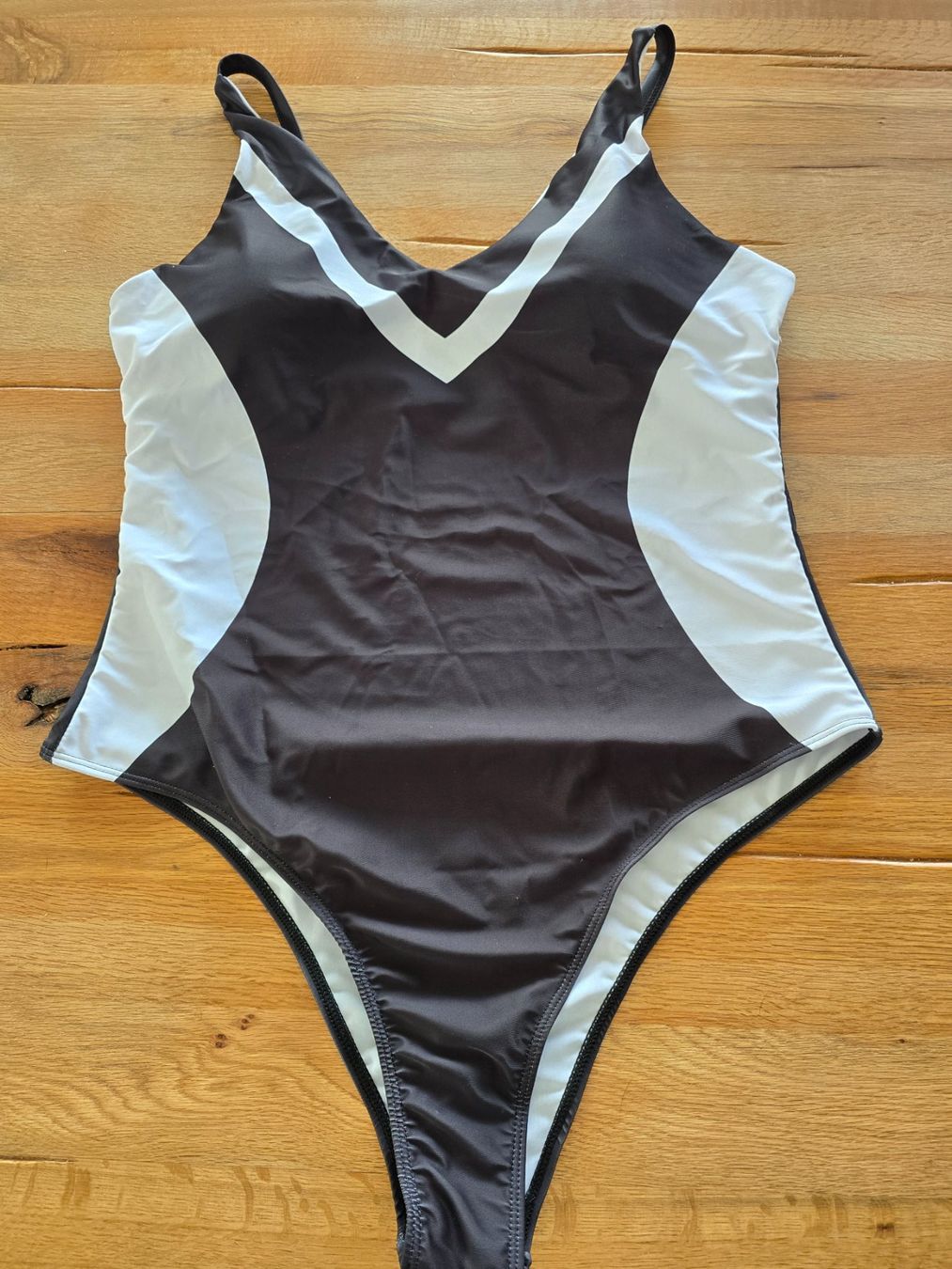 Costumi da bagno & Bikini: MEGA BADEANZUG, FIGUR SCHMEICHLER GRÖSSE 44/46 – Nuovo (secondo la descrizione) da Möriken AG venduto da rowyta