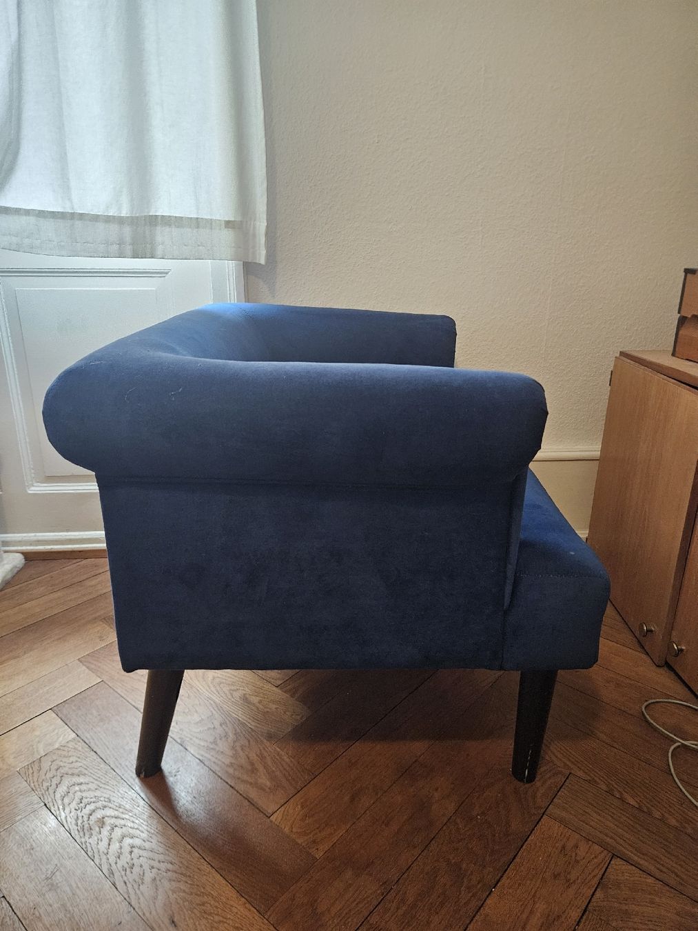 Fauteuils: Gemütlicher samtiger blauer Sessel – D'occasion à Basel par lic_q9m2 3