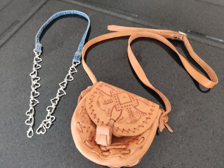 Kleine Handtasche und Accessoires