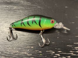 Crankbait Wobbler 5 cm 7g grün gelb tiger Köder Barsch