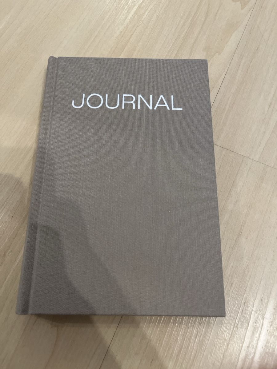 Libri: Journal von Antonia Elena – Nuovo e nell'imballaggio originale da Herznach venduto da Leimsa