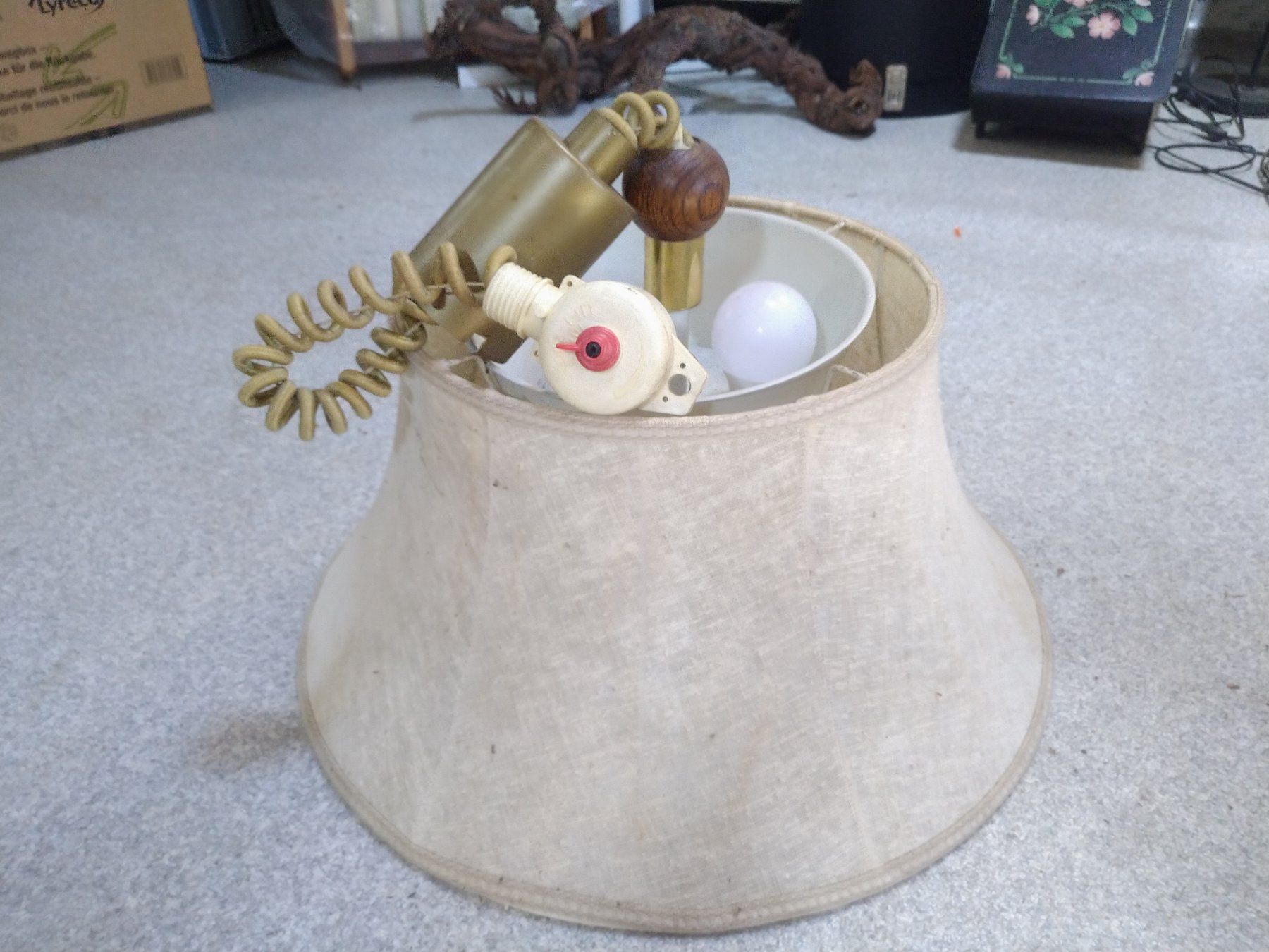 Lampadari & plafoniere: Vintage Lampe mit Lampenschirm, Durchmesser 50 cm – Usato da Buckten venduto da RolandsLiquidationen
