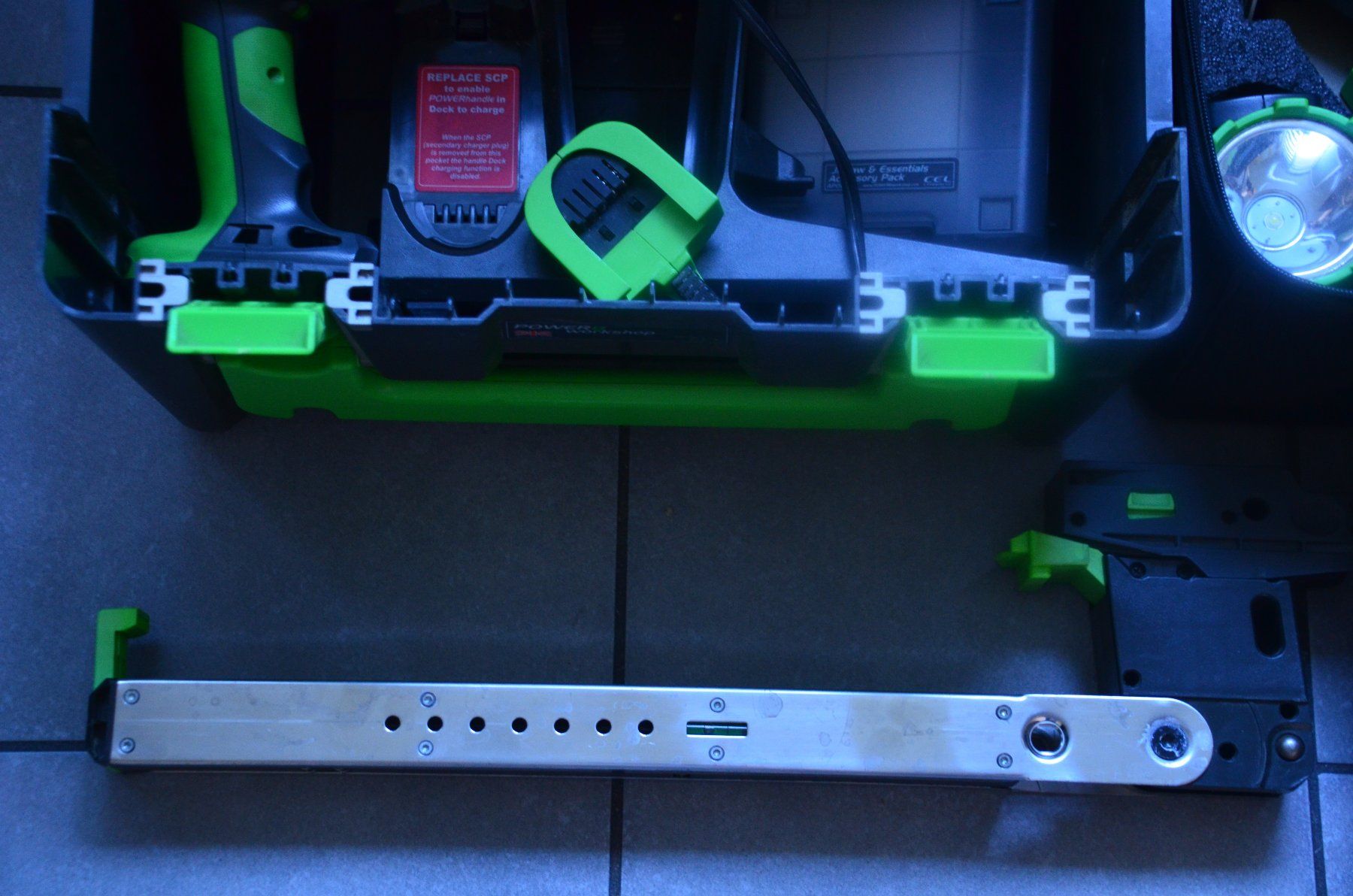 Alle Werkzeuge: CEL WS3E POWER 8 Workshop Werkzeugkasten Coffret à outils – Defekt aus Collonges von arashee 4