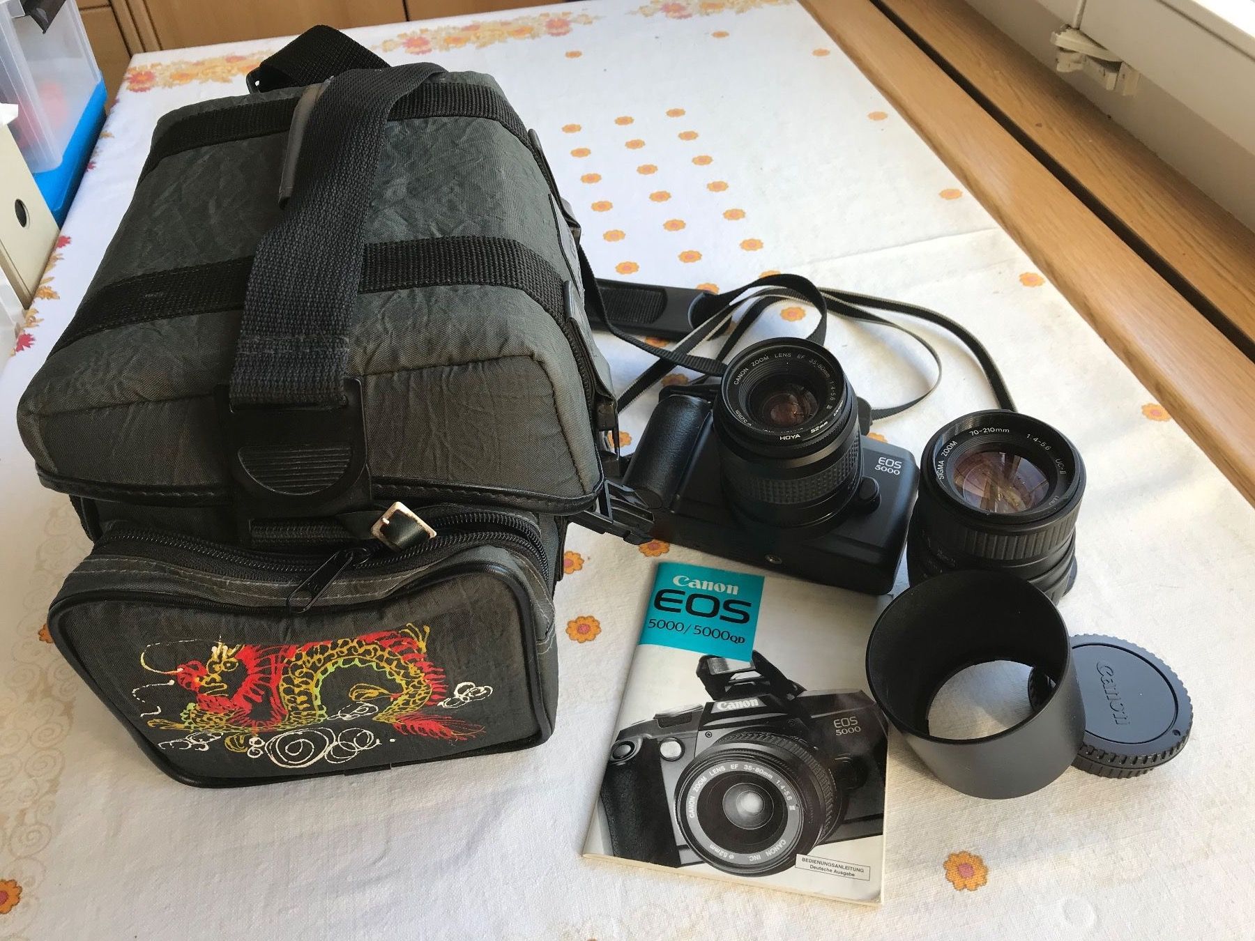 Canon Fotocamera: Spiegelreflexkamera EOS 5000, 2 Objektive,  Kameratasche – Usato da Mümliswil venduto da ruben71