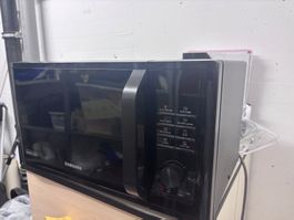 Samsung Mikrowelle MG23K3505 gebrauchter Zustand