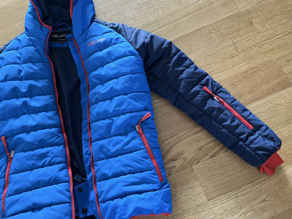 Trollkids Jacken & Mäntel: Trollkids Winterjacke, Gr. 164, erster Hand – Neu (gemäss Beschreibung) aus Zürich von MariaSusanne 1