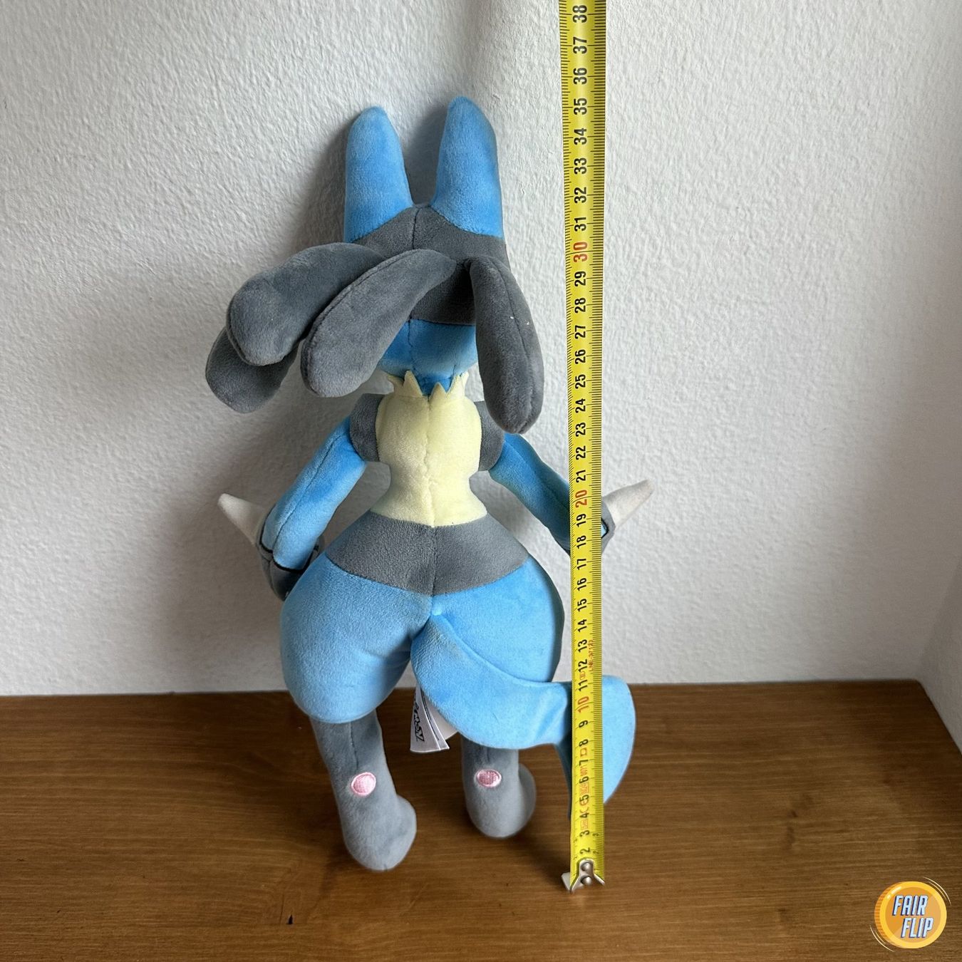 Pokémon Giocattoli: Pokémon Lucario Plüschtier – Usato da Luzern venduto da fairflip 1