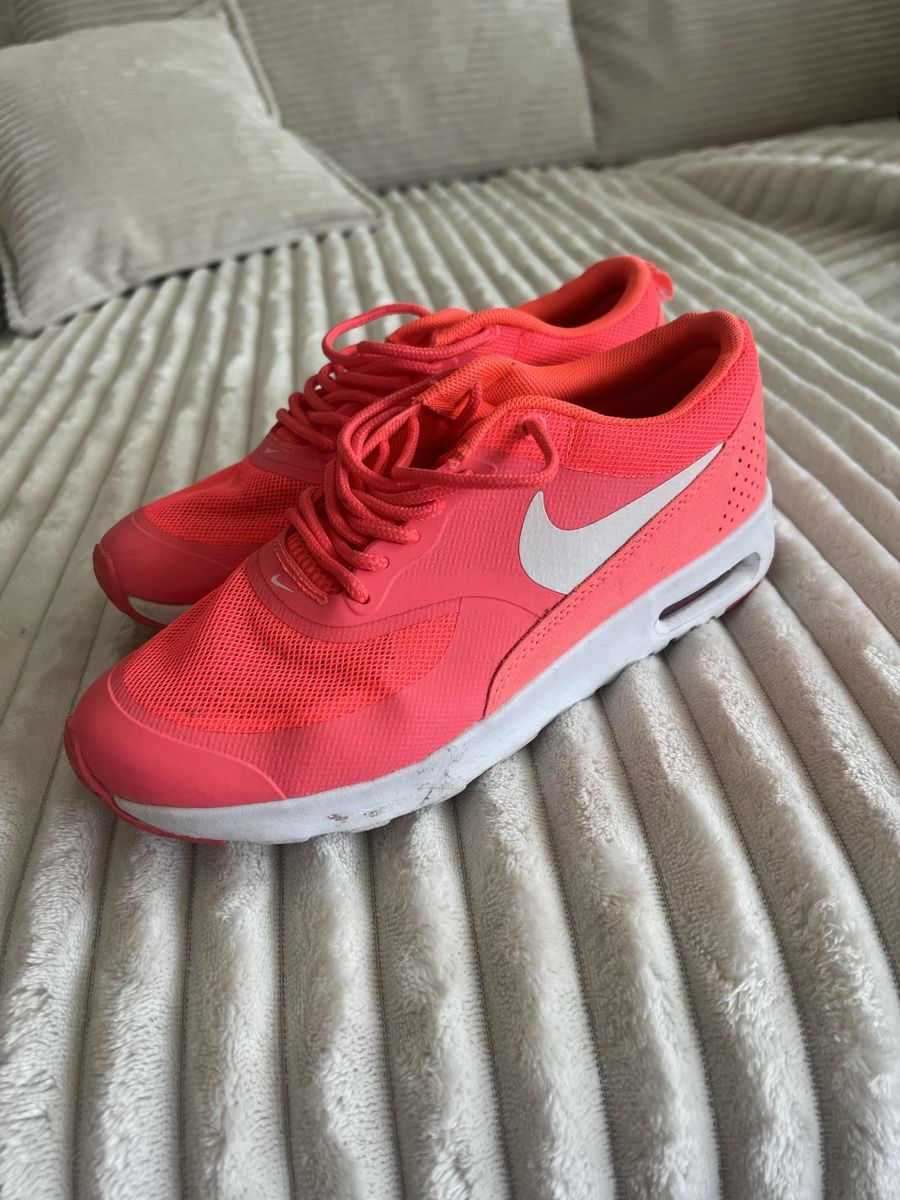 Nike Scarpe da donna: NIKE NEON THEA PINK GR 38 – Usato da Basel venduto da theo-g77