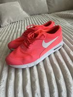 NIKE NEON THEA PINK GR 38
