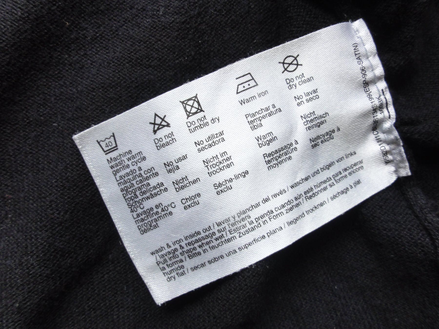 Esprit Giacche: Strickjäckli Gr. M – Usato da Riedholz venduto da Taweva 2