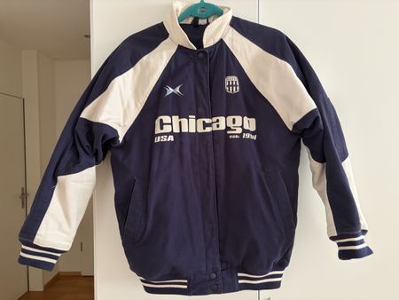 coole Jersey Jacke in dunkelblau und weiss