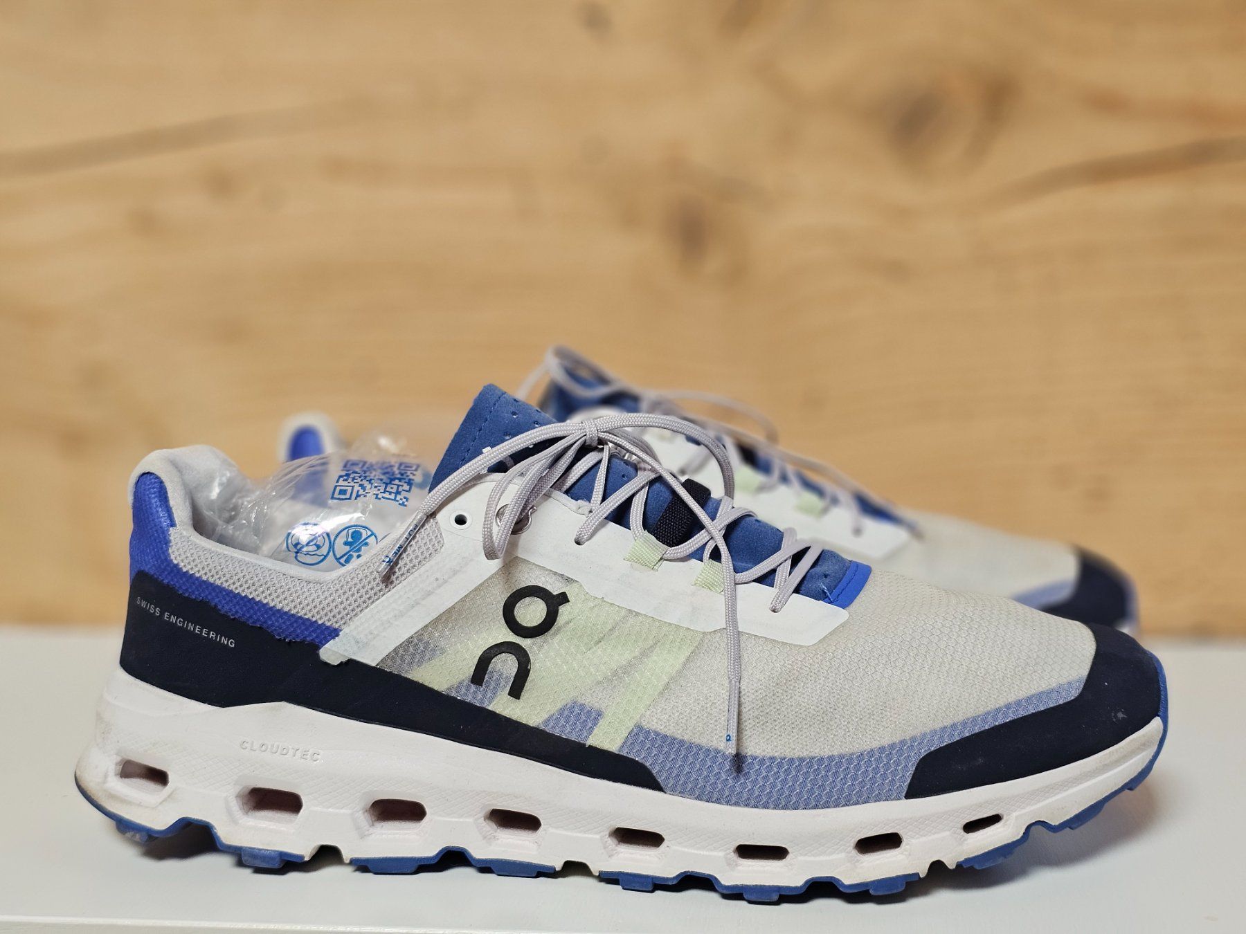 On Scarpe da uomo: On Running Sneaker Cloudvista – Usato da Grund b. Gstaad venduto da luisfruela